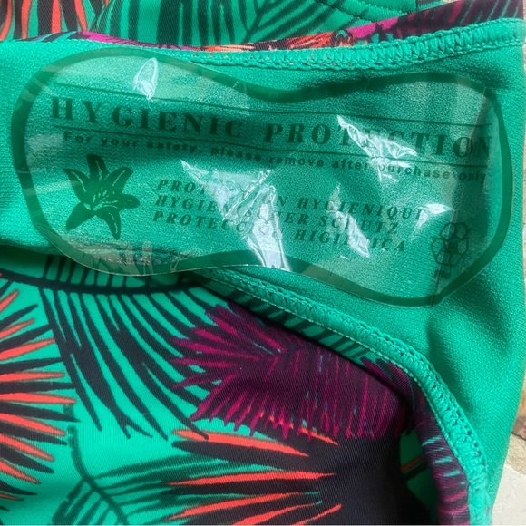 Gottex Profile Modern Tropical Bikini Bottom NWT - Picture 7 of 10